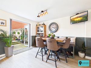 Dining Area - click for photo gallery
